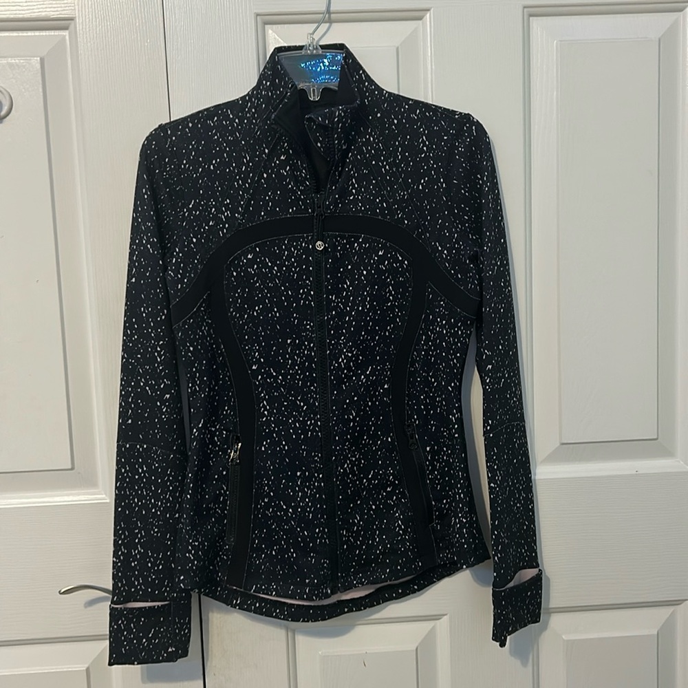 Lululemon “night sky” define jacket